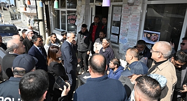 Vali Mahalle Sakinleri İle Bir Araya Geldi