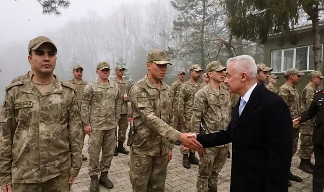 Vali Turan'dan, Bayramda Görevde Olan Kahramanlara Ziyaret