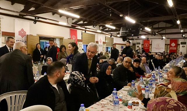 Vali Turan, Huzurevi Sakinleriyle İftarda Bir Araya Geldi