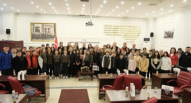 Atatürk Ortaokulu’nun Gurur Kaynağı Öğrencileri Başkan Bulut’la Buluştu