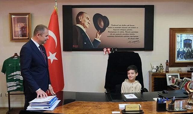 Başkan Bulut, 23 Nisan’da Çocuklara Makam Koltuğunu Devretti