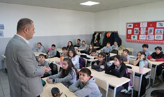 Başkan Bulut’tan “Demokrasi ve Etkin Vatandaşlık” Dersi