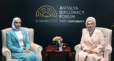 Emine Erdoğan, Suriye Cumhurbaşkanının eşi Latife El Durubi ile görüştü