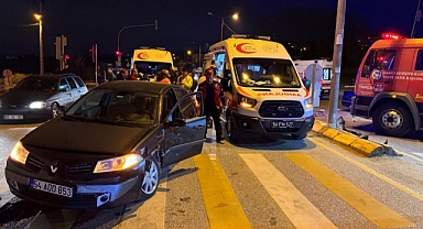 Feci Kaza: İki Otomobil Çarpıştı, 7 Yaralı