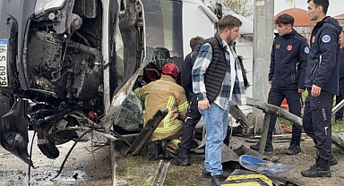 Feci Kaza! Servis Minibüsü Devrildi: 1 Ölü, 5 Yaralı