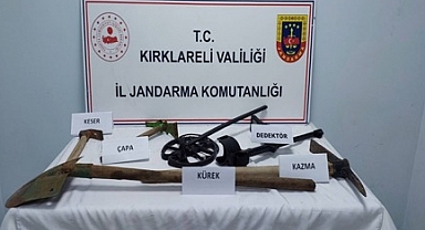 Kırklareli'nde Define Operasyonu: 125 Sayfa Harita ve 14 Şüpheli Yakalandı