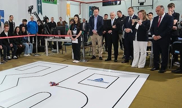 Kırklareli'nde Robotlar Yarıştı, Geleceğin Teknoloji Liderleri Sahneye Çıktı