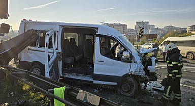 Son Dakika: 2 İşçi Servisi Çarpıştı, 18 Yaralı