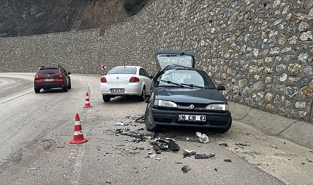 Son Dakika: Trafik Kazası, 5 yaralı..