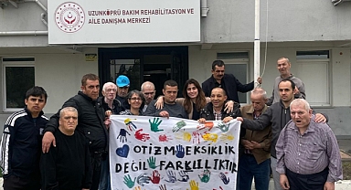 Uzunköprü’de ‘Otizm Farkındalık Günü’ne Özel Ekinlik Düzenlendi
