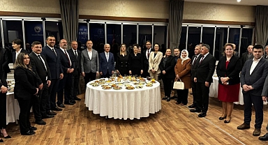 Vali Turan, Turizmcilerle Resepsiyonda Buluştu