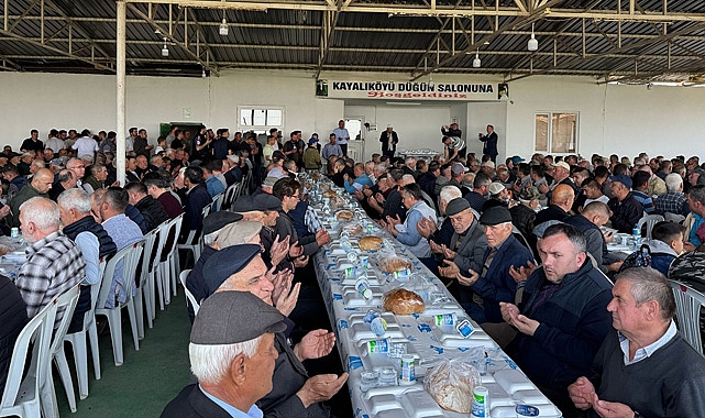 Yağmur Duasında Eller Semaya Açıldı