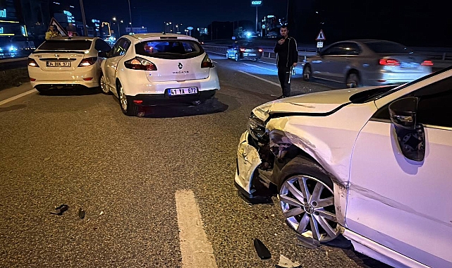 Zincirleme Trafik Kazası: 3 Yaralı