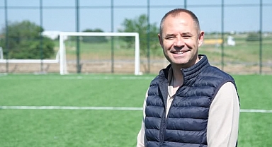 Başkan Bulut, İstasyon Mahallesi'ndeki Spor Tesisi Çalışmalarını Yerinde İnceledi