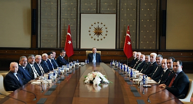 Cumhurbaşkanı Erdoğan, Tarım ve Orman Bakanı Yumaklı ve TZOB Genel Başkanı Bayraktar ile Beraberlerindeki Heyeti Kabul Etti