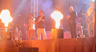 Dedublüman Kırklareli’yi Salladı! Kakava Festivali’nde Sahne Alev Alev Yandı