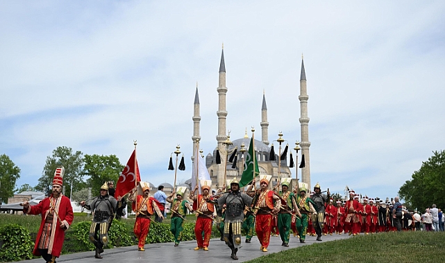 Edirne’de İstanbul’un Fethi’nin 572. Yıl Dönümü Coşkusu!