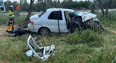 Feci Kaza: Otomobil Devrildi: 3 Yaralı