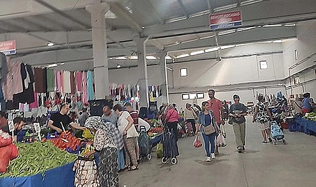 Hesaplı Alışverişin Adresi Yine Çarşamba Pazarı Oldu