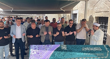 Karacaibrahim Mahallesi’nden Hatice Akkaş Son Yolculuğuna Uğurlandı