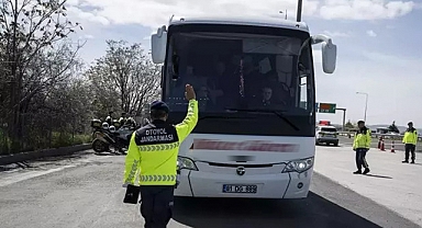 Trafikte Sivil Jandarma Dönemi: Otobüslerde Kural İhlallerine Yakın Takip