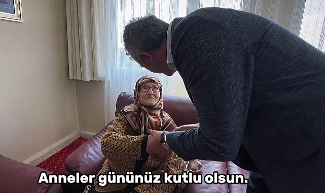 Vali Sezer Anneler Gününde Hem Duygulandı Hem Duygulandırdı