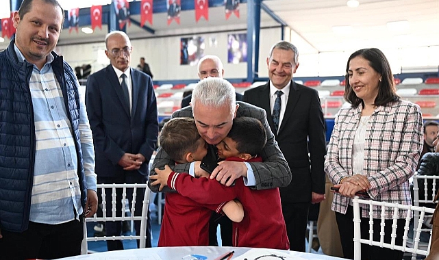 Vali Turan'dan Vize Çıkarması: Hem Denetledi Hem Dinledi