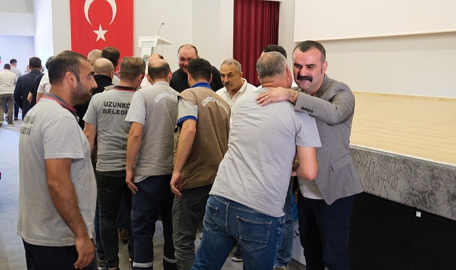Başkan Martin Belediye Personellerinin Bayramını Kutladı