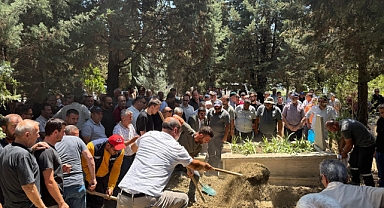 CHP’li İlçe Başkanının Babasına Son Görev