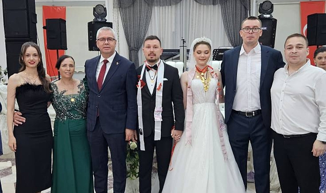 Pelin & Erkay Çifti Görkemli Bir Törenle Dünyaevine Girdi