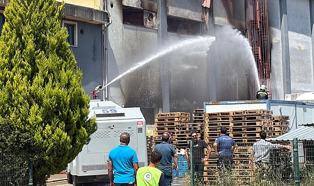 SON DAKİKA! Kimyasal Üretim Tesisindeki Alevler Korkuttu