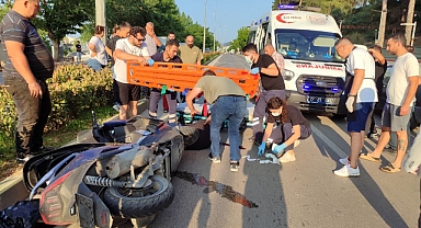 Son Dakika: Motosikletle Otomobil Çarpıştı, 1 Yaralı