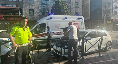 Feci Kaza: Otomobilin Çarptığı Polis Memuru Ağır Yaralandı