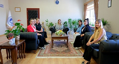 KTSO Kadın Heyetinden Rektör Ak'a Tebrik Ziyareti