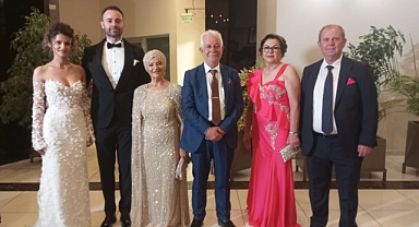 Ayşenur ve Erhan Dünya Evine Girdi