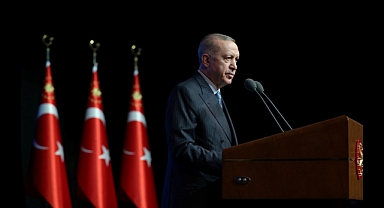 Cumhurbaşkanı Erdoğan, 17 Ağustos Depreminde Hayatını Kaybedenleri Andı