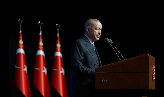 Cumhurbaşkanı Erdoğan, 17 Ağustos Depreminde Hayatını Kaybedenleri Andı