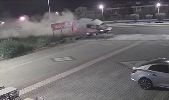 Feci Kaza: Ambulans Kaldırıma Çarptı, 2’si Ağır 3 Yaralı