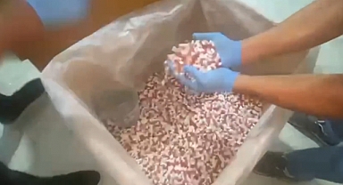 İstanbul’da Zehir Fabrikasına Baskın: 7,9 Milyon Uyuşturucu Hap Ele Geçirildi!