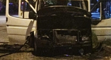 Kırklareli’nde park halindeki araç yandı!