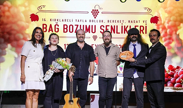 Yayla Şenliklerinde Müzik Dolu Gece