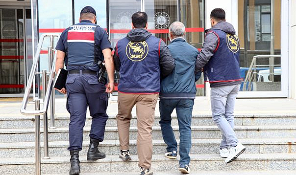 20 Yıllık Firar Kırklareli'nde Son Buldu! Cinayet Zanlısı Hayvan Çiftliğinde Yakalandı