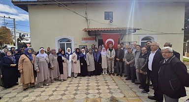 Başkan İn, Umre’ye Giden Hemşehrilerini Yalnız Bırakmadı