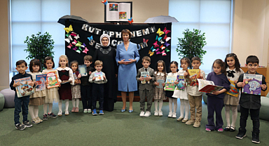 Emine Erdoğan, Almanya Başbakanı Merz'in eşi Charlotte Merz ile Millet Kütüphanesi'ni Ziyaret Etti