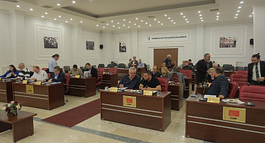 Kırklareli Belediye Meclisi'nden Başkan Bulut'a 1,1 Milyar Liralık Kredi Yetkisi