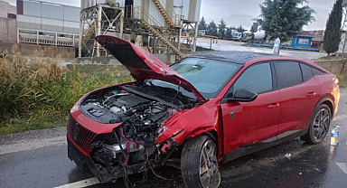 Kırklareli'nde Trafik Kazası, Direksiyon Hakimiyetini Kaybetti...