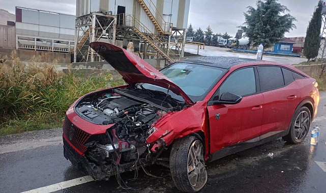 Kırklareli'nde Trafik Kazası, Direksiyon Hakimiyetini Kaybetti...