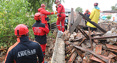 Saros Körfezi'nde 6,2'lik Deprem Senaryosu: Enkaz Altından 34 Kişi Kurtarıldı