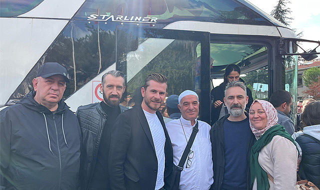 Umre Yolculuğuna Dualarla Uğurlandılar