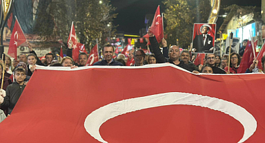 Vize’de Cumhuriyetin 102. Yılı Fener Alayı ile Kutlandı